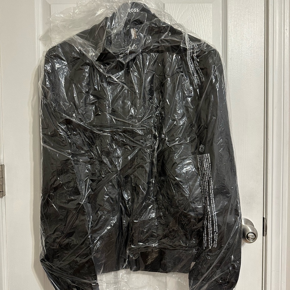 Hugo Boss leather jacket - Picture 4 of 5